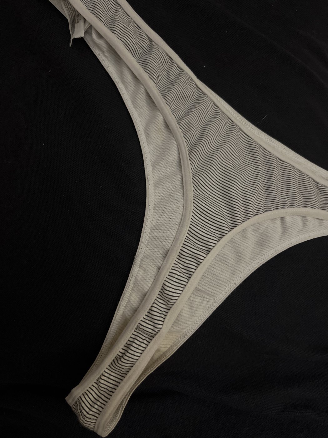 Braguitas de rayas usadas – foto 2 de 2