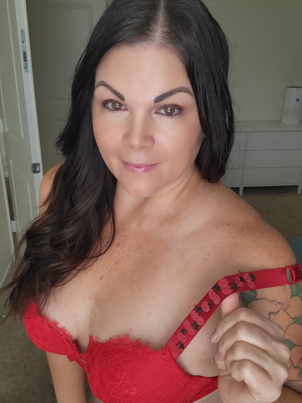 Victoria's Secret shine strap bra