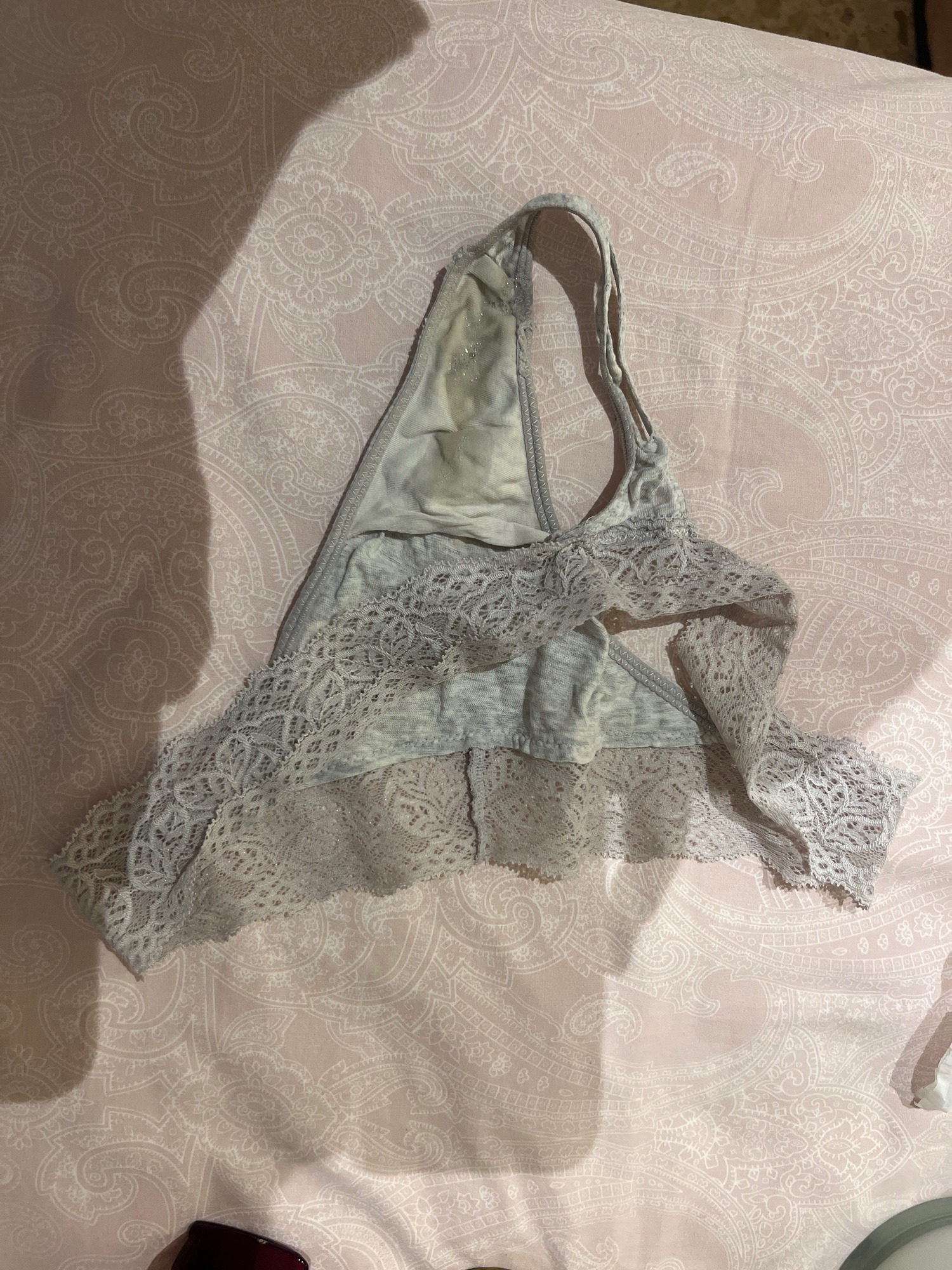 Tanga de encaje gris – foto 3 de 3