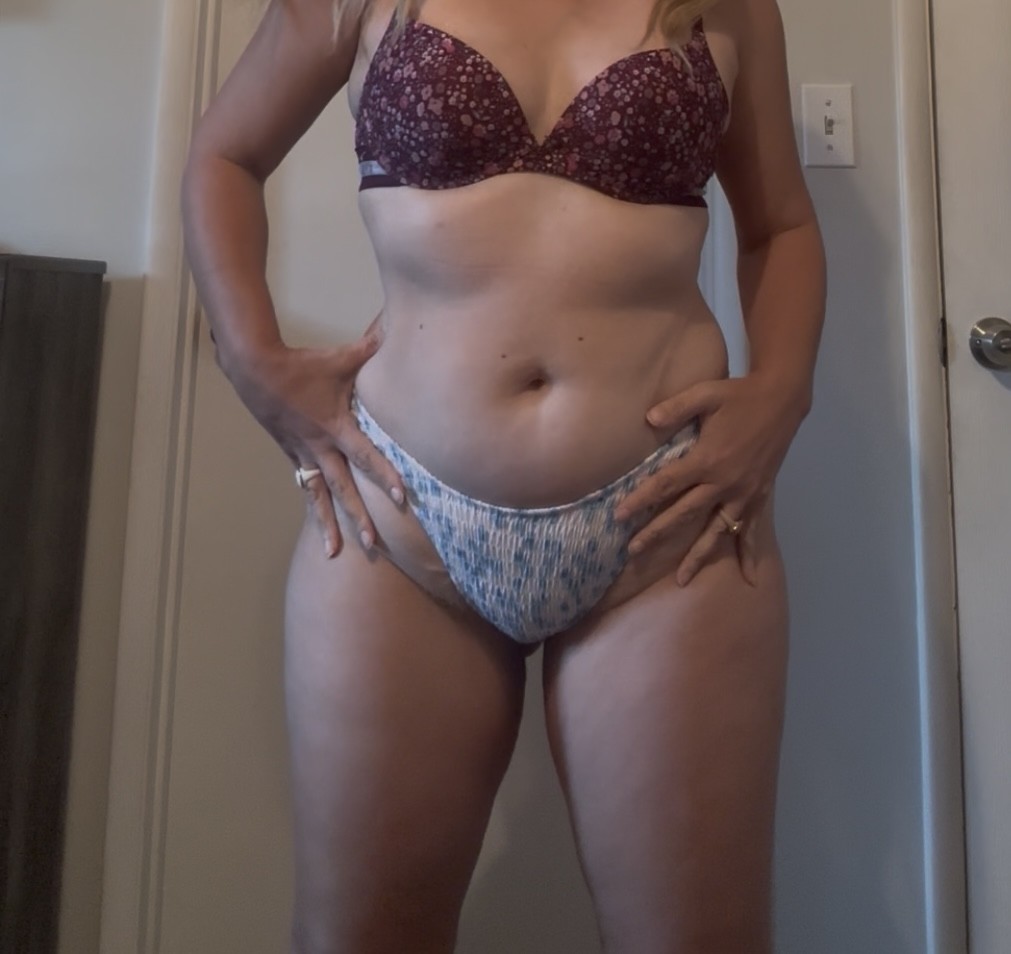 White & blue thong – photo 2 of 2