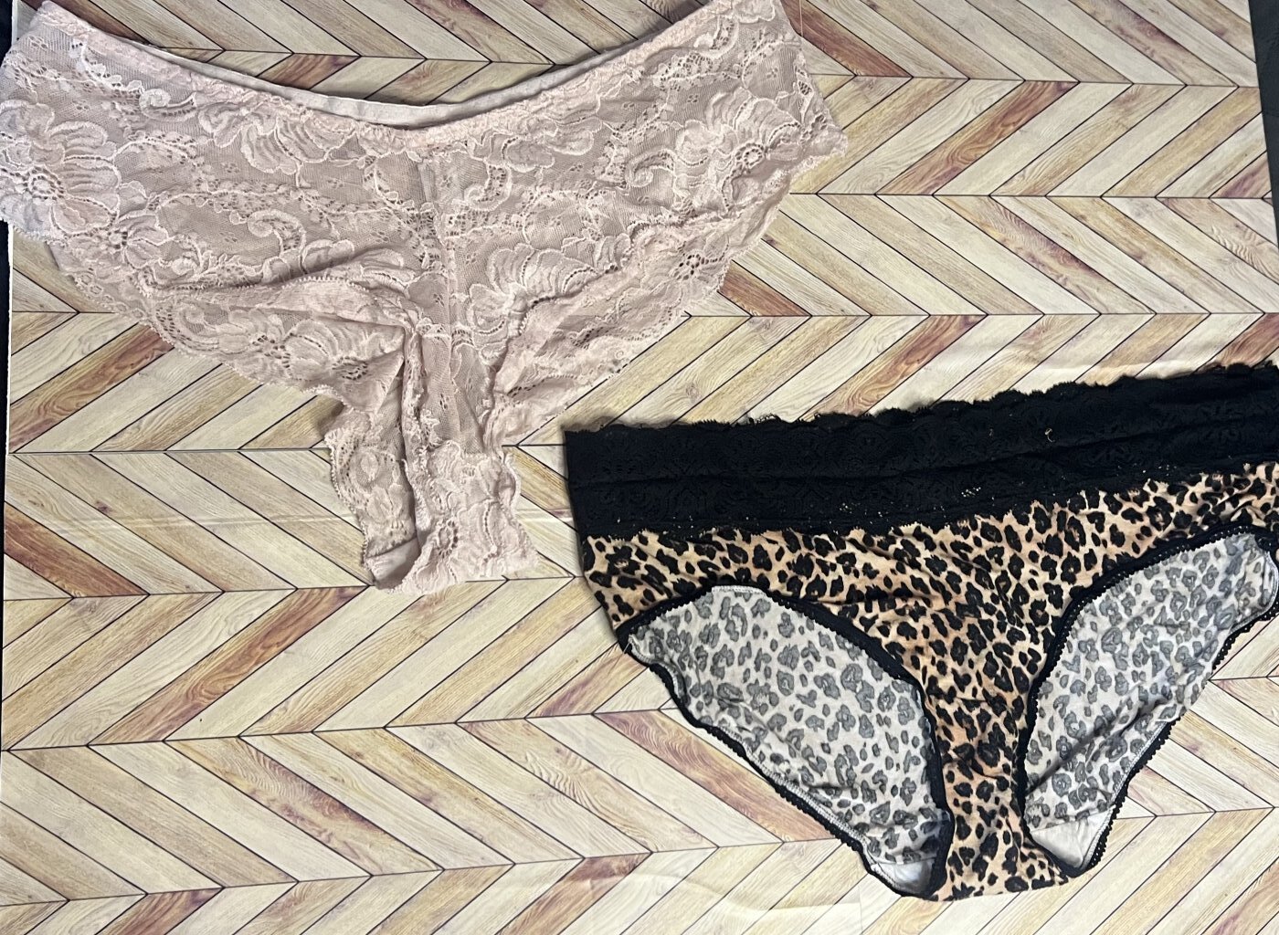 10 pairs available – photo 3 of 3