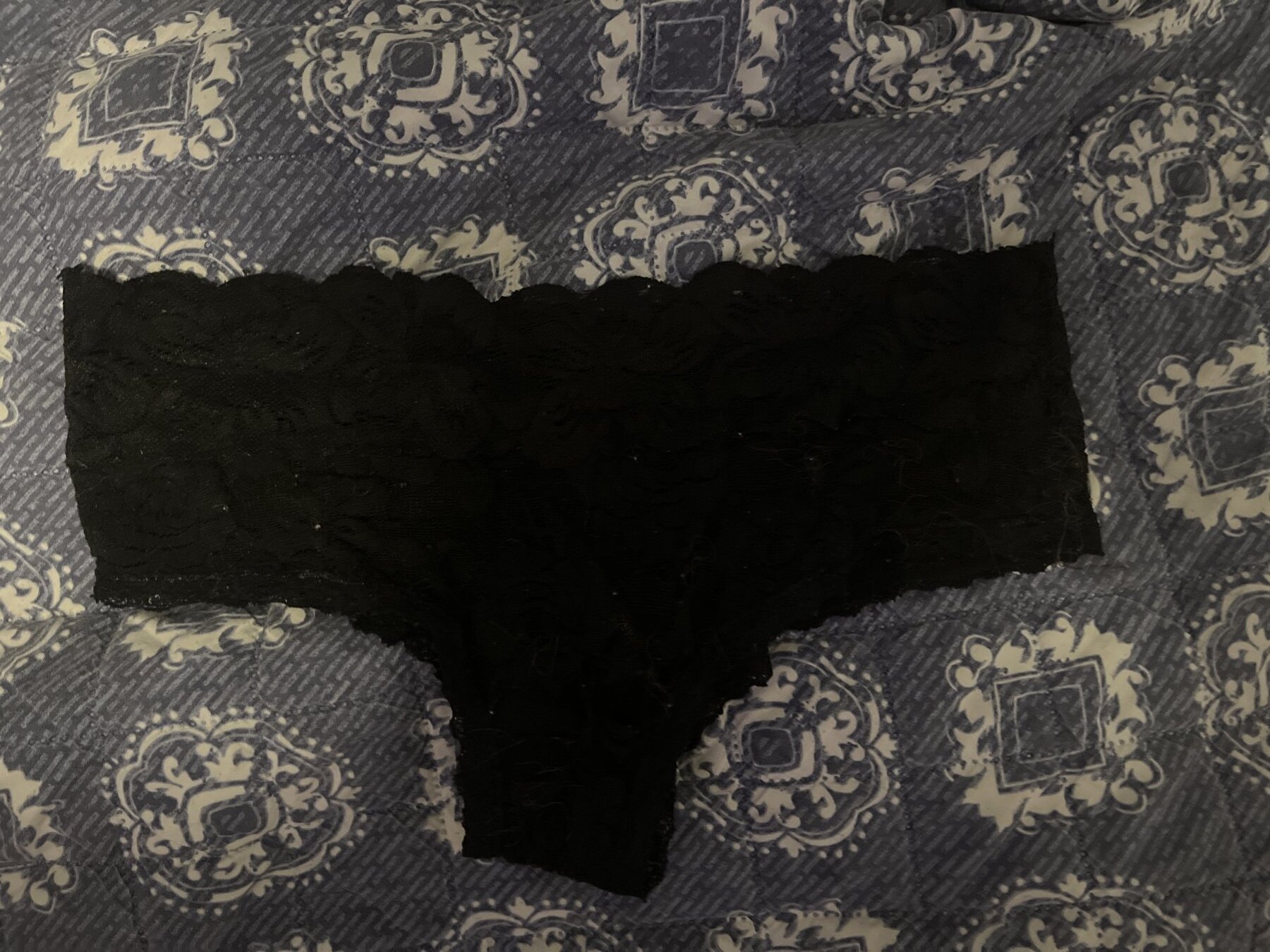 Black lace cheekster panties