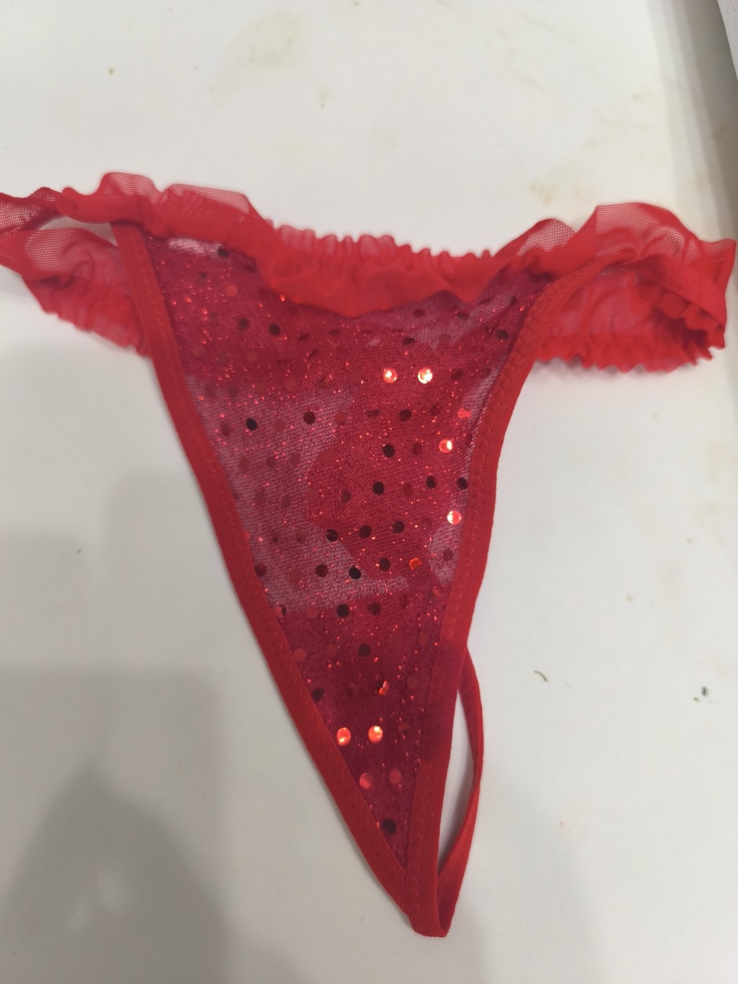 Tanguita de hilo rojo te va encantar