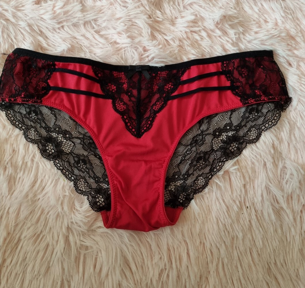 Satin Fullbacks With Lace