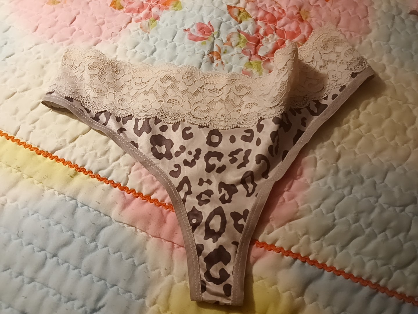 Leopard print lace
