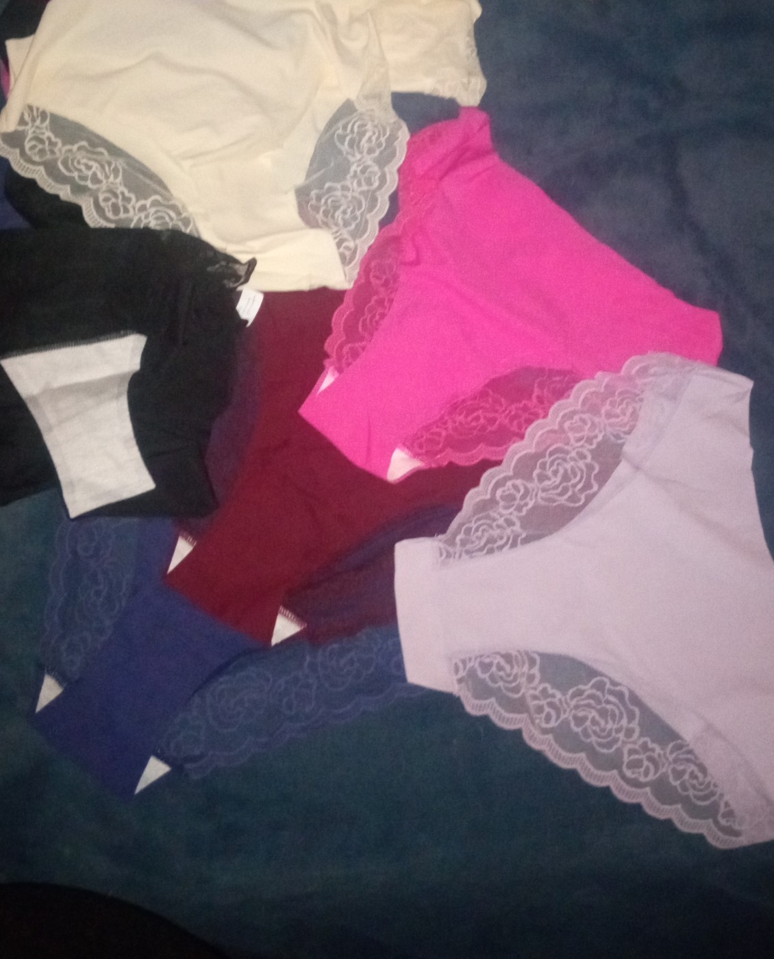 Seamless Lace briefs – photo 3 of 3