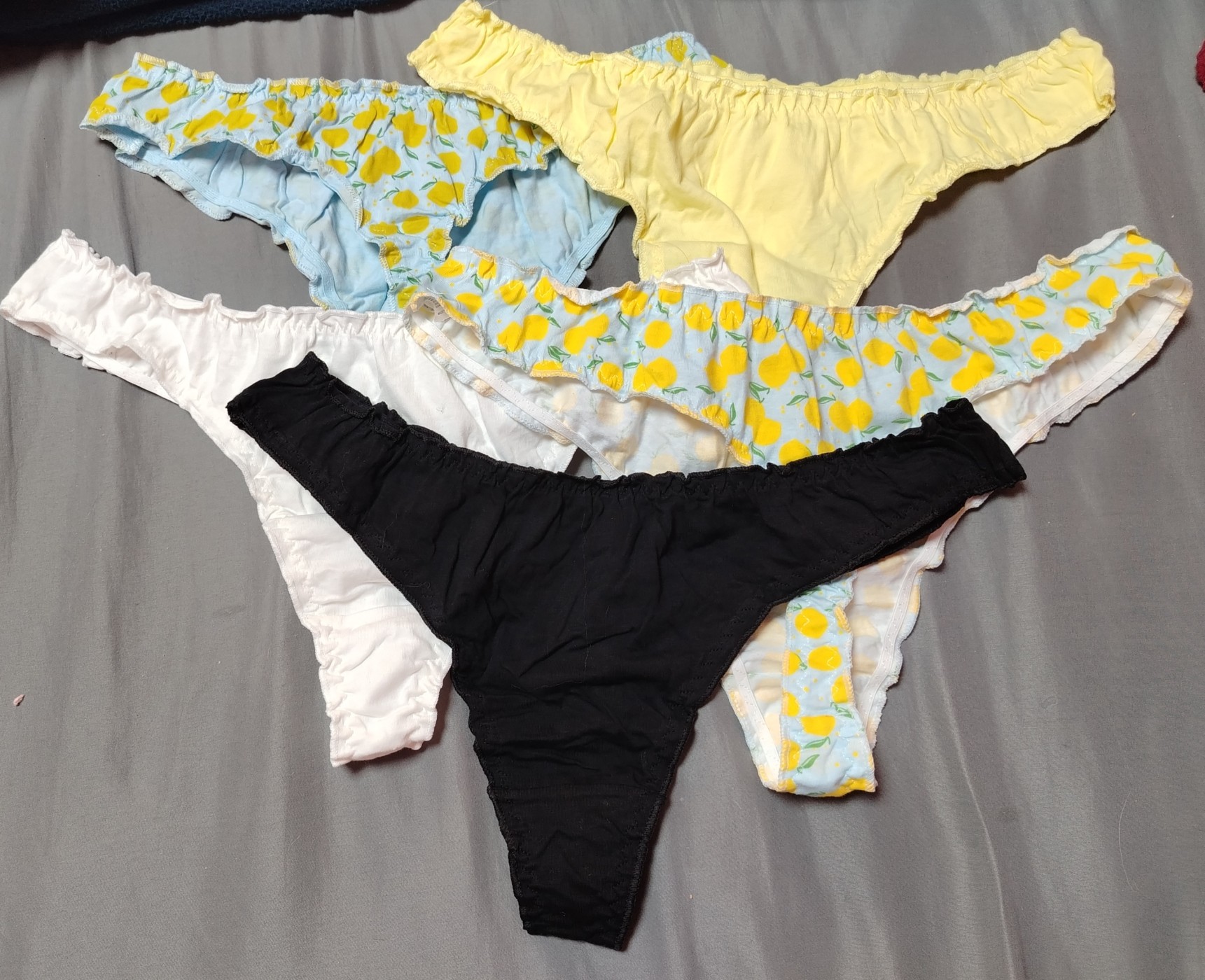 Tangas – foto 2 de 3