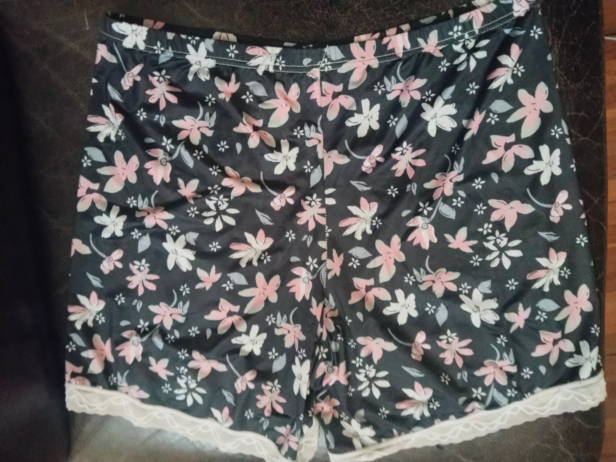 Panty – photo 2 of 2