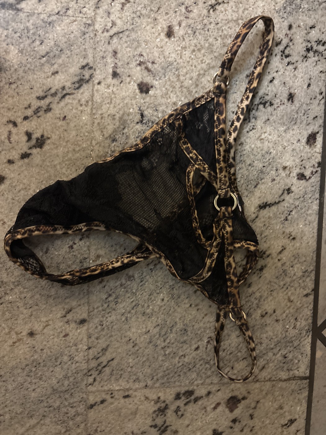 Victoria secret intrisi di umore bianco