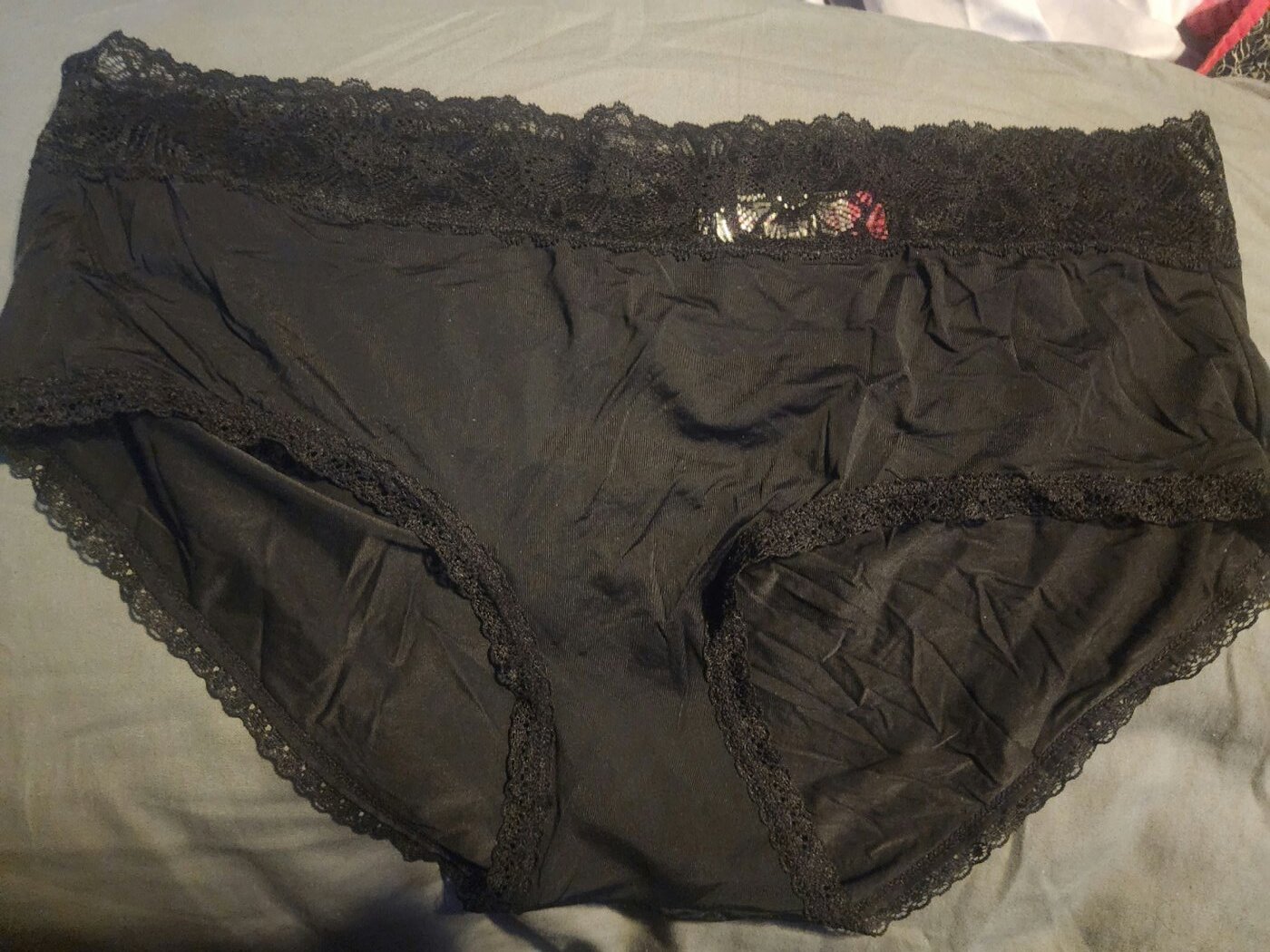 Black silky hipster