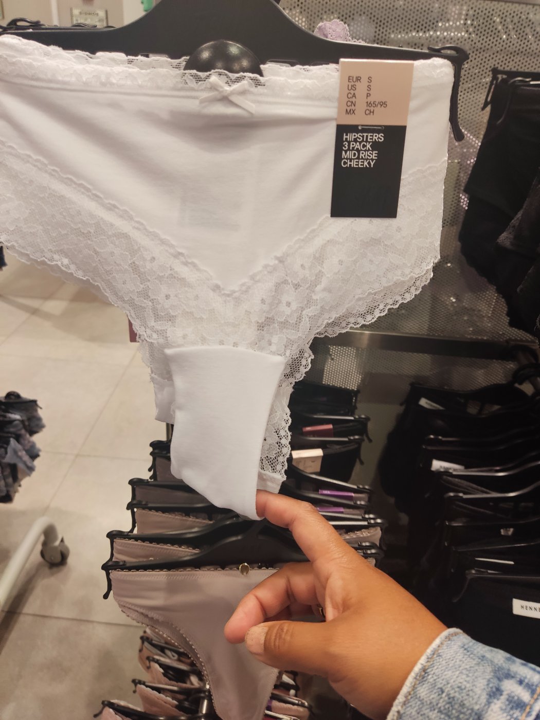 Hermoso con encaje