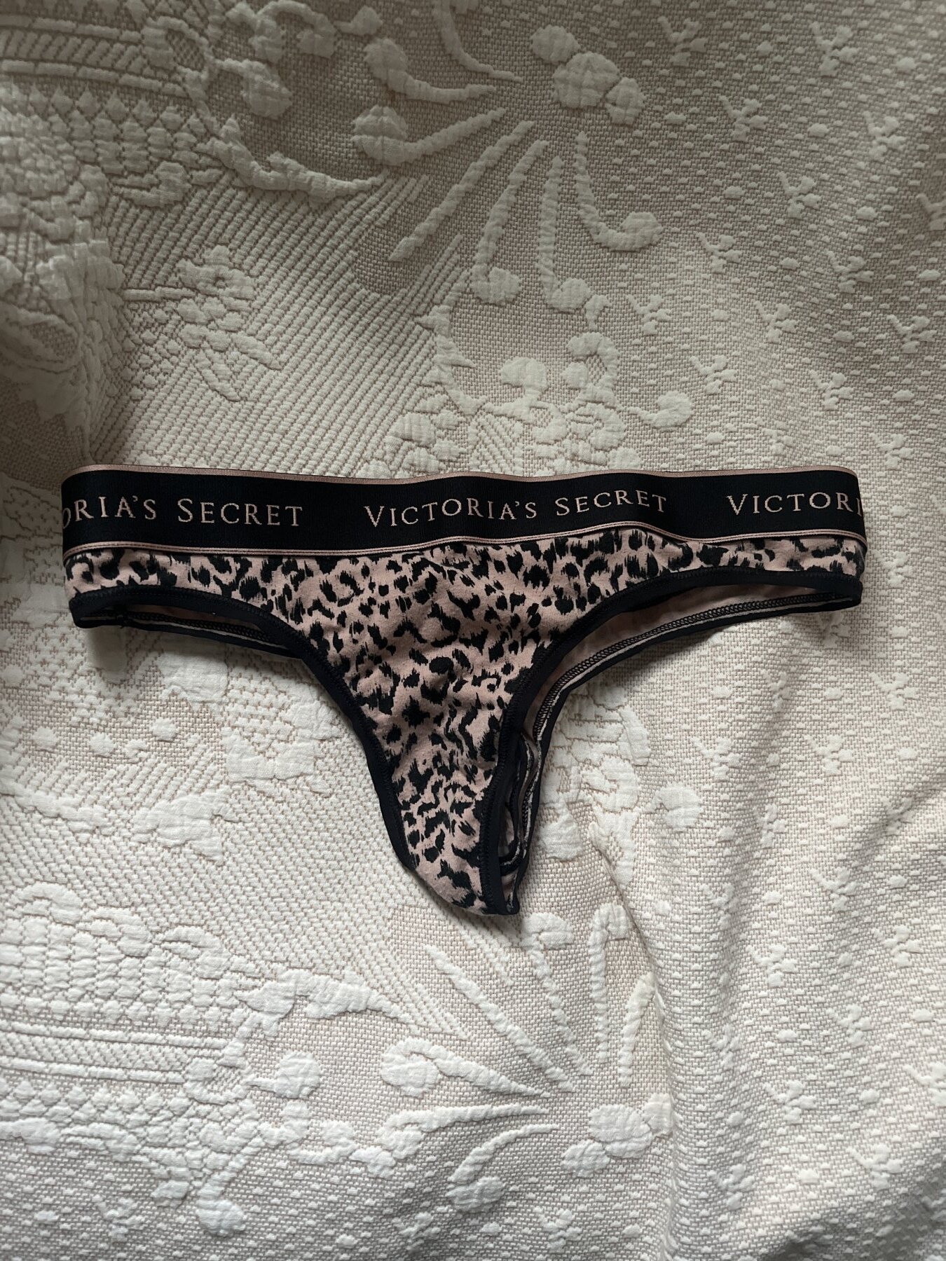 Victoria secret Leopard thong – photo 2 of 2