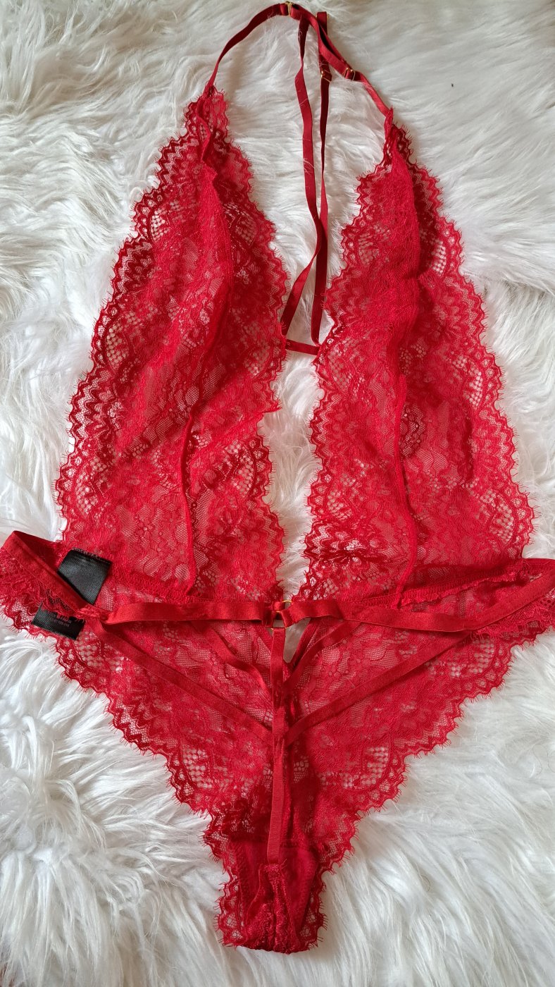 Body encaje rojo – foto 2 de 3