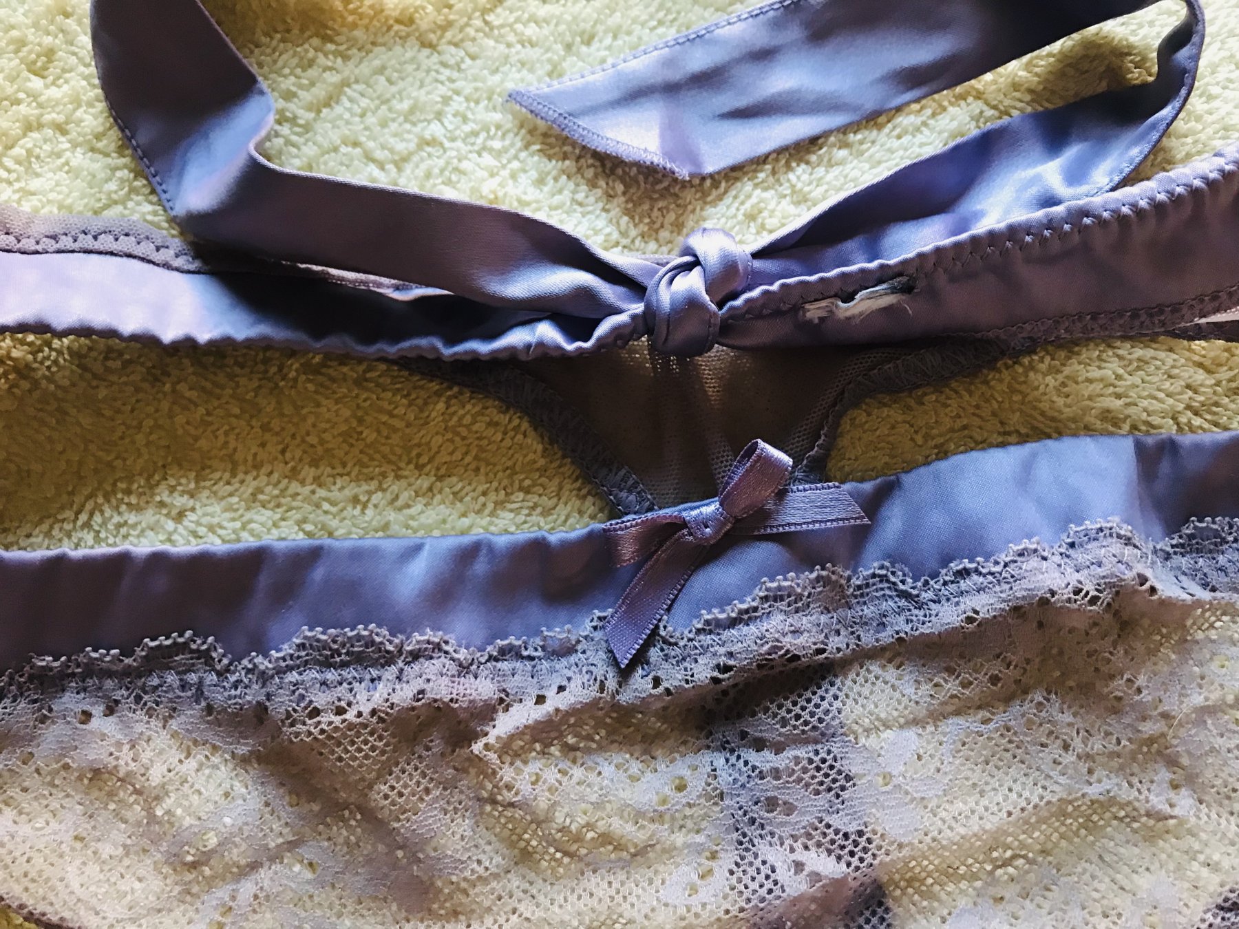Raffinatissimo tanga – foto 2 di 3