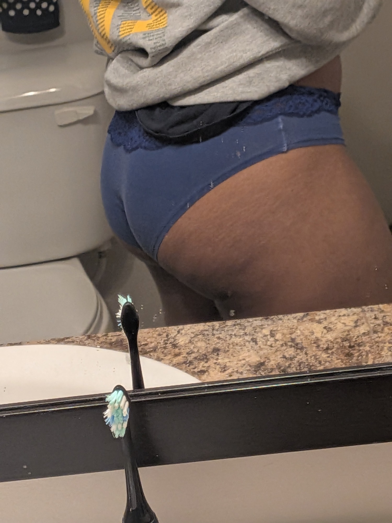Blue lace underwear, worn – photo 2 of 4
