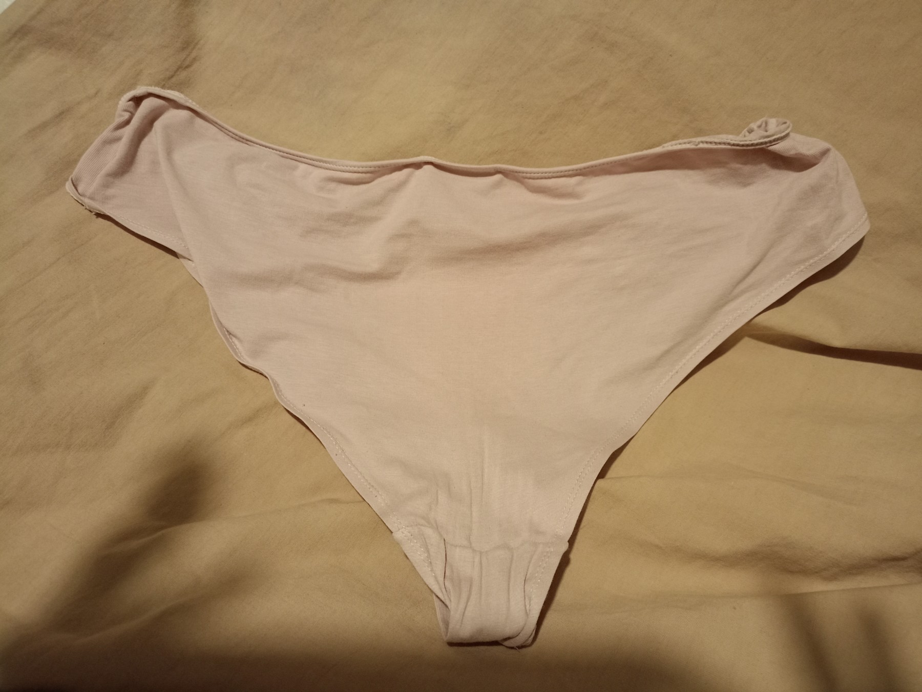 Vendo mutandine rosa usate – foto 2 di 2