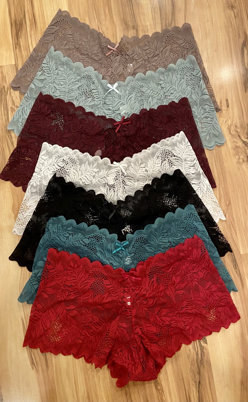 Lace boyshorts