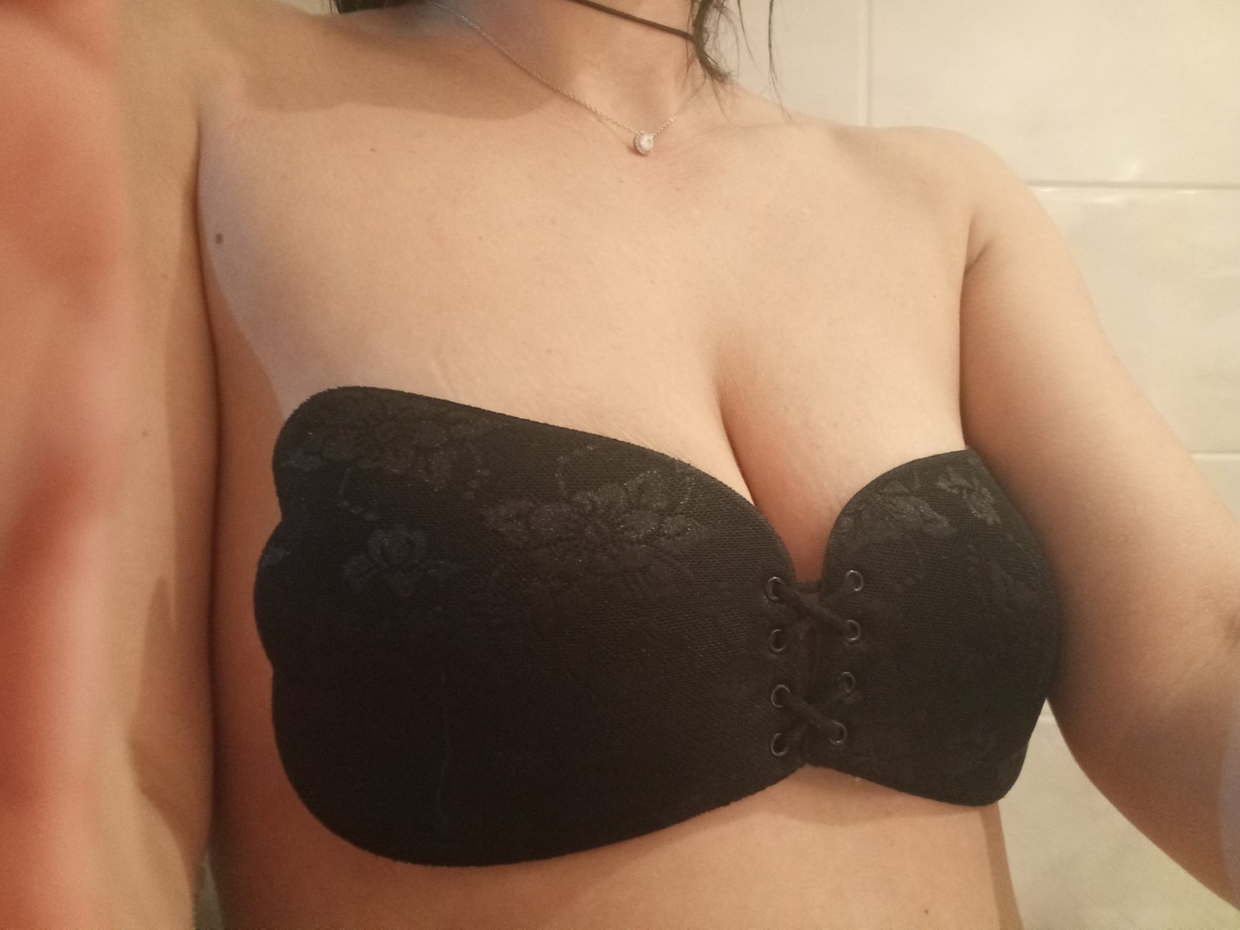 Reggiseno autoreggente – foto 3 di 3