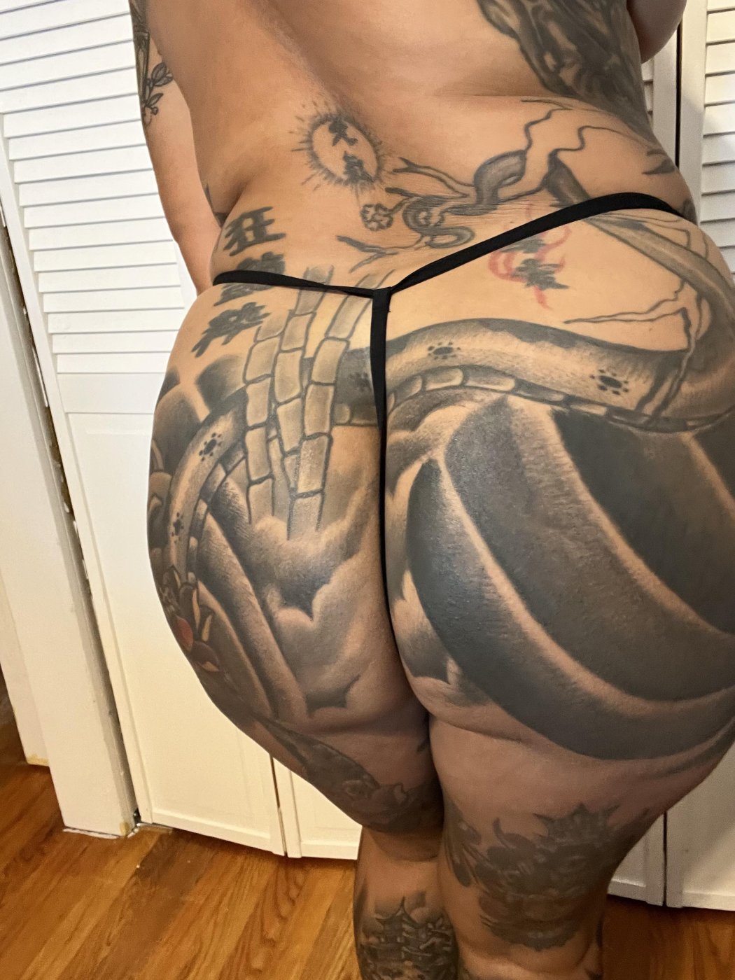 Black g-string