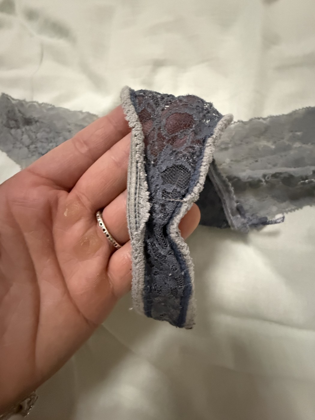 Tanga encaje sudado – foto 3 de 3