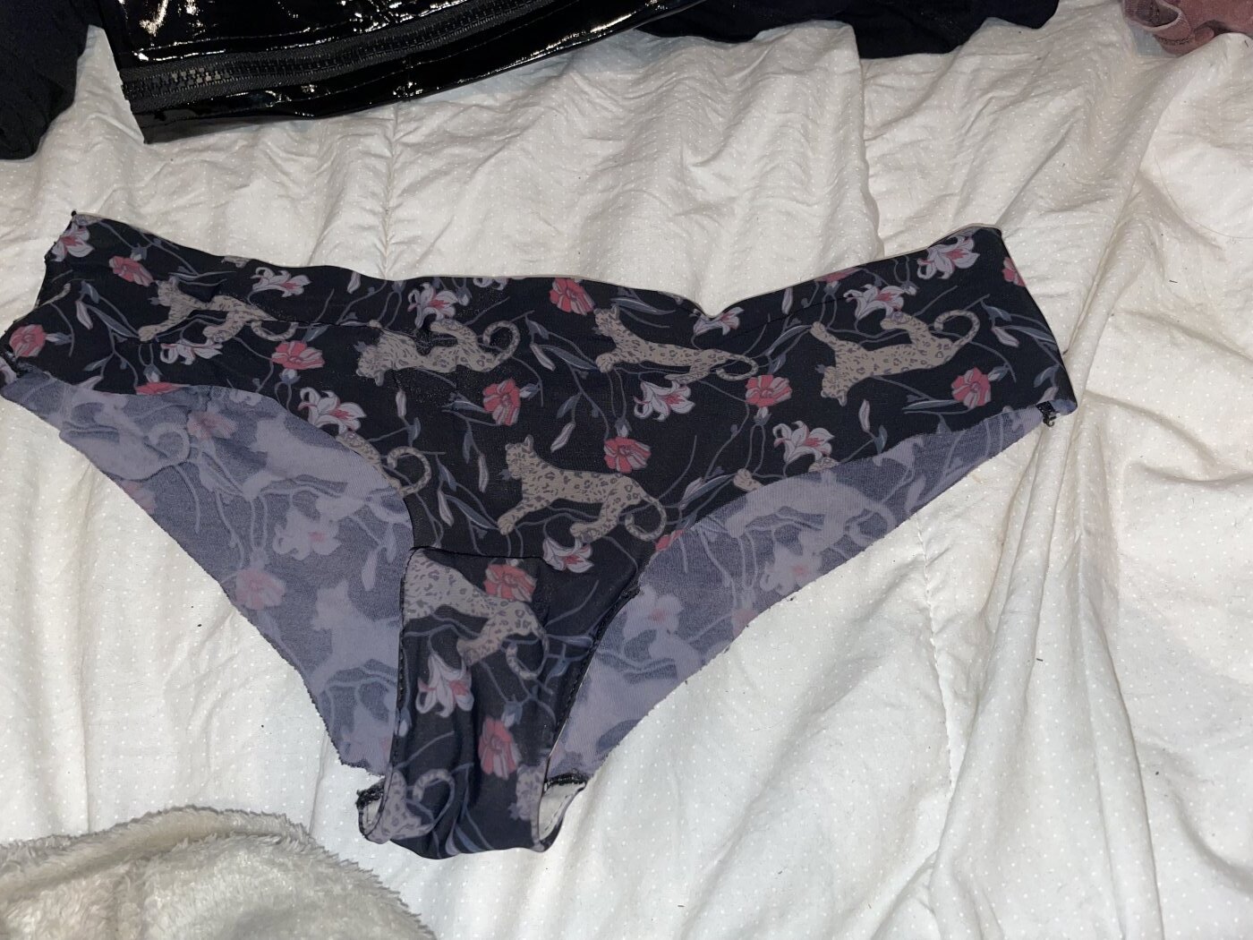 Bragas tigres y rosas