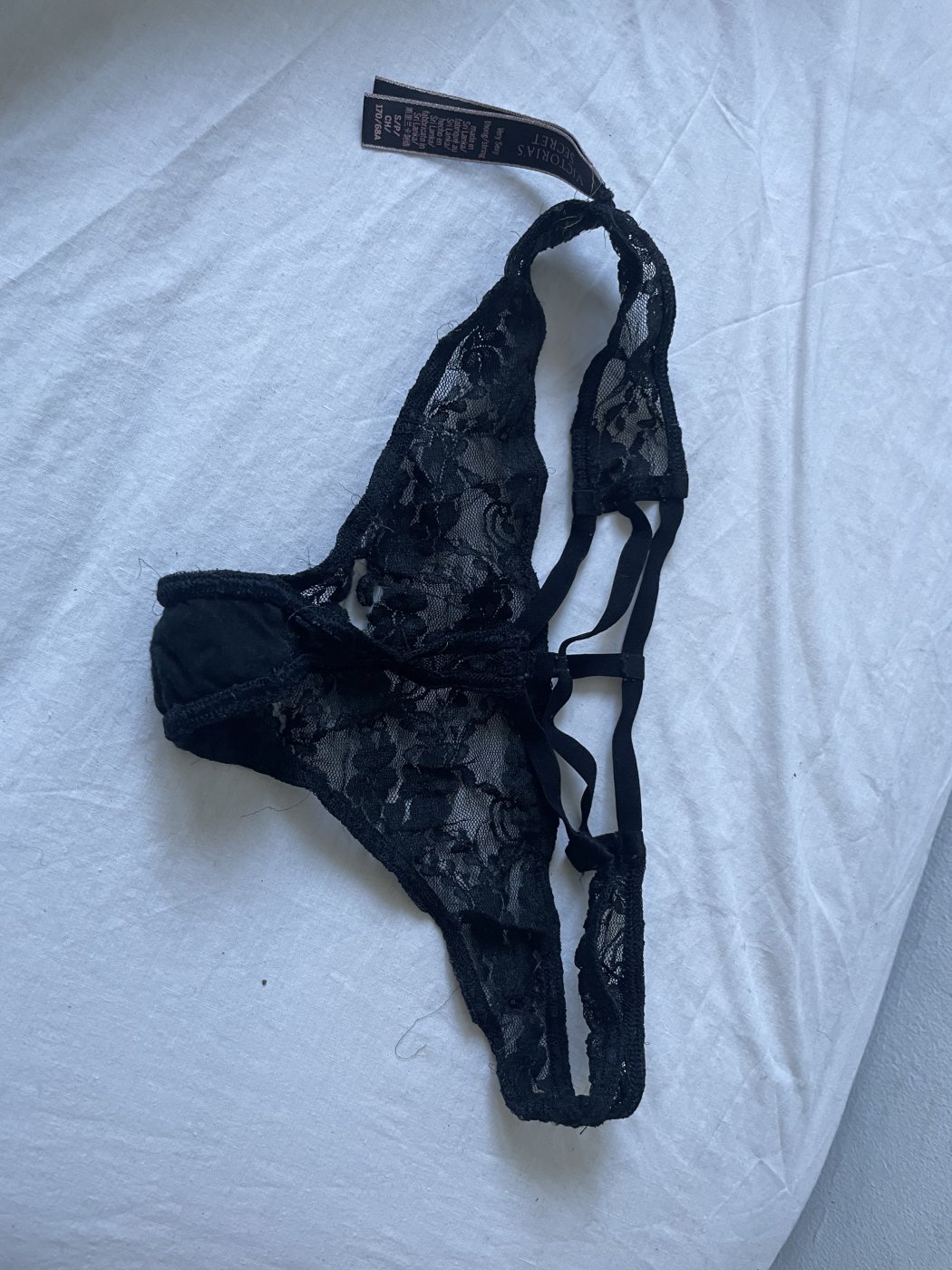 Black lace thong – photo 2 of 2