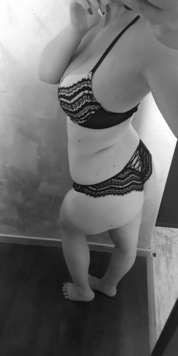 String dentelle