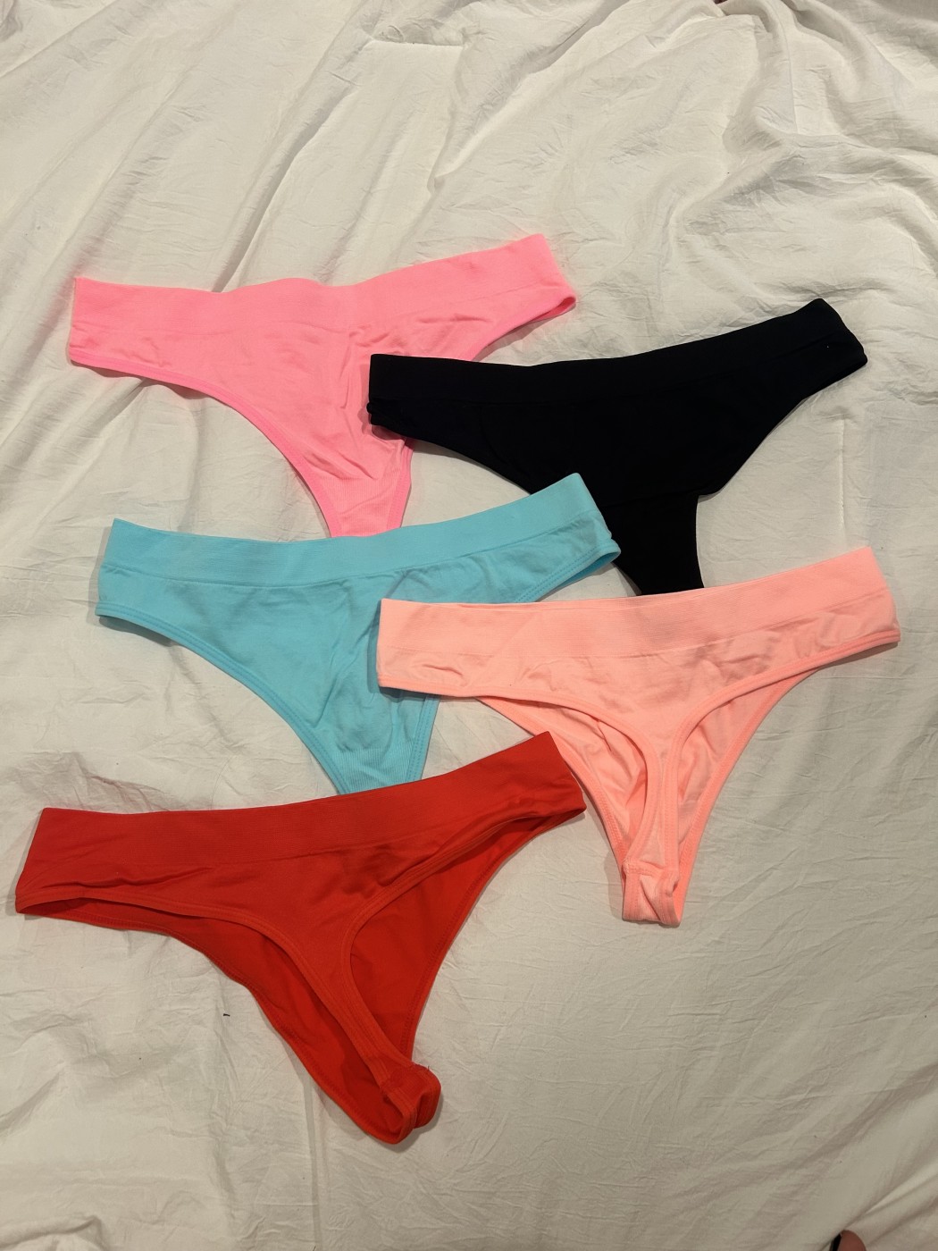 Pick your panties – photo 2 of 3