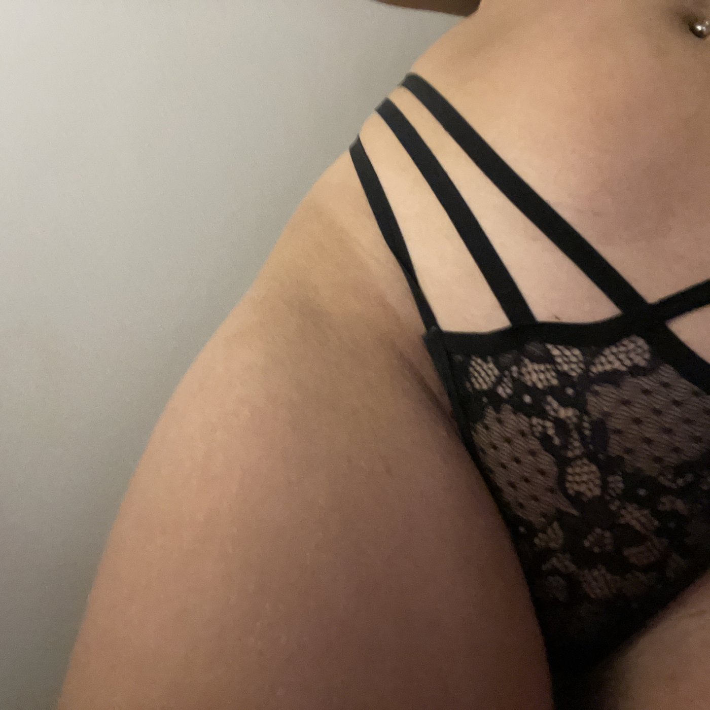 3 strap black lace G-string – photo 3 of 3