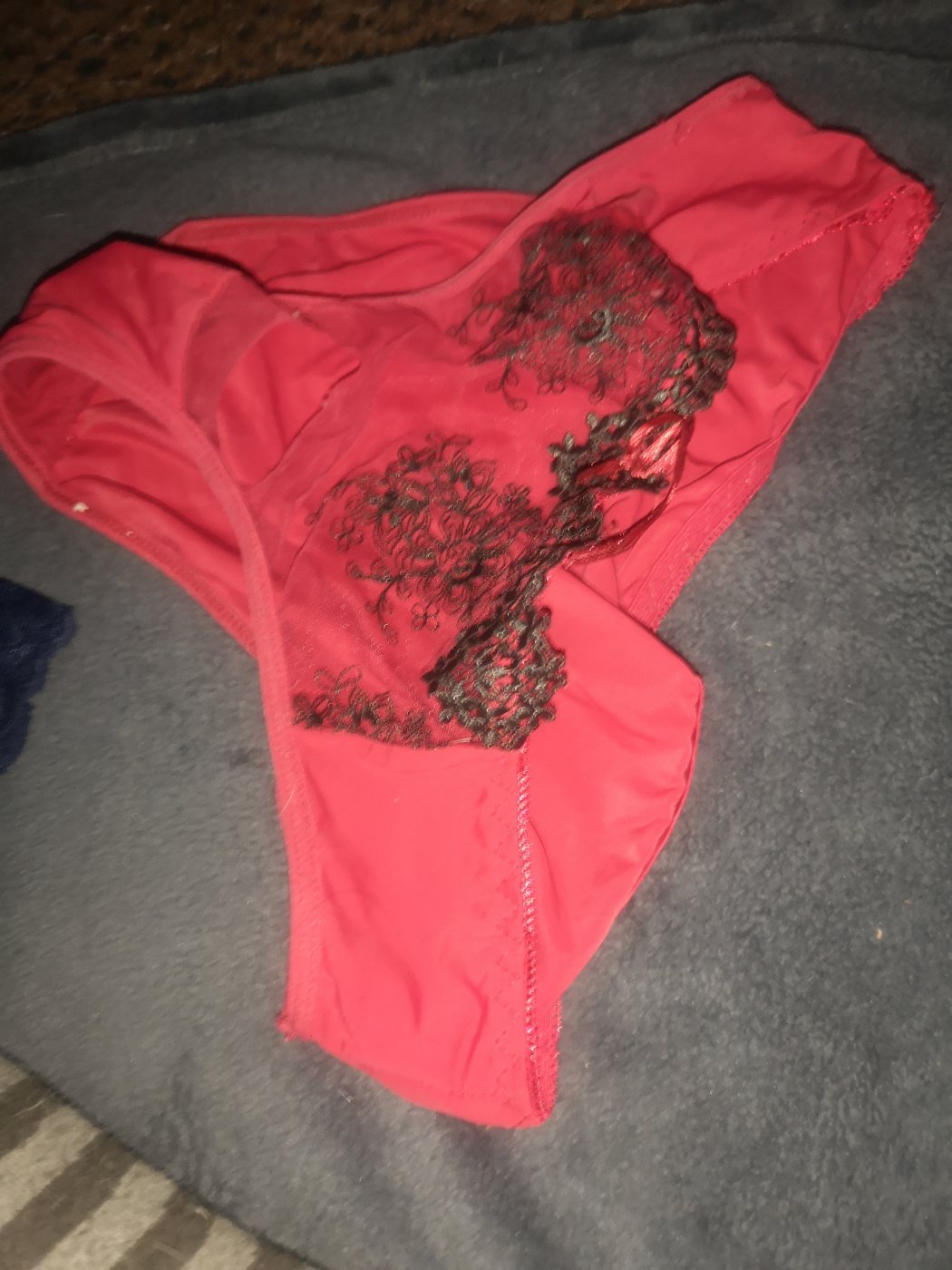 Braguitas encaje rojo y negr – foto 3 de 3