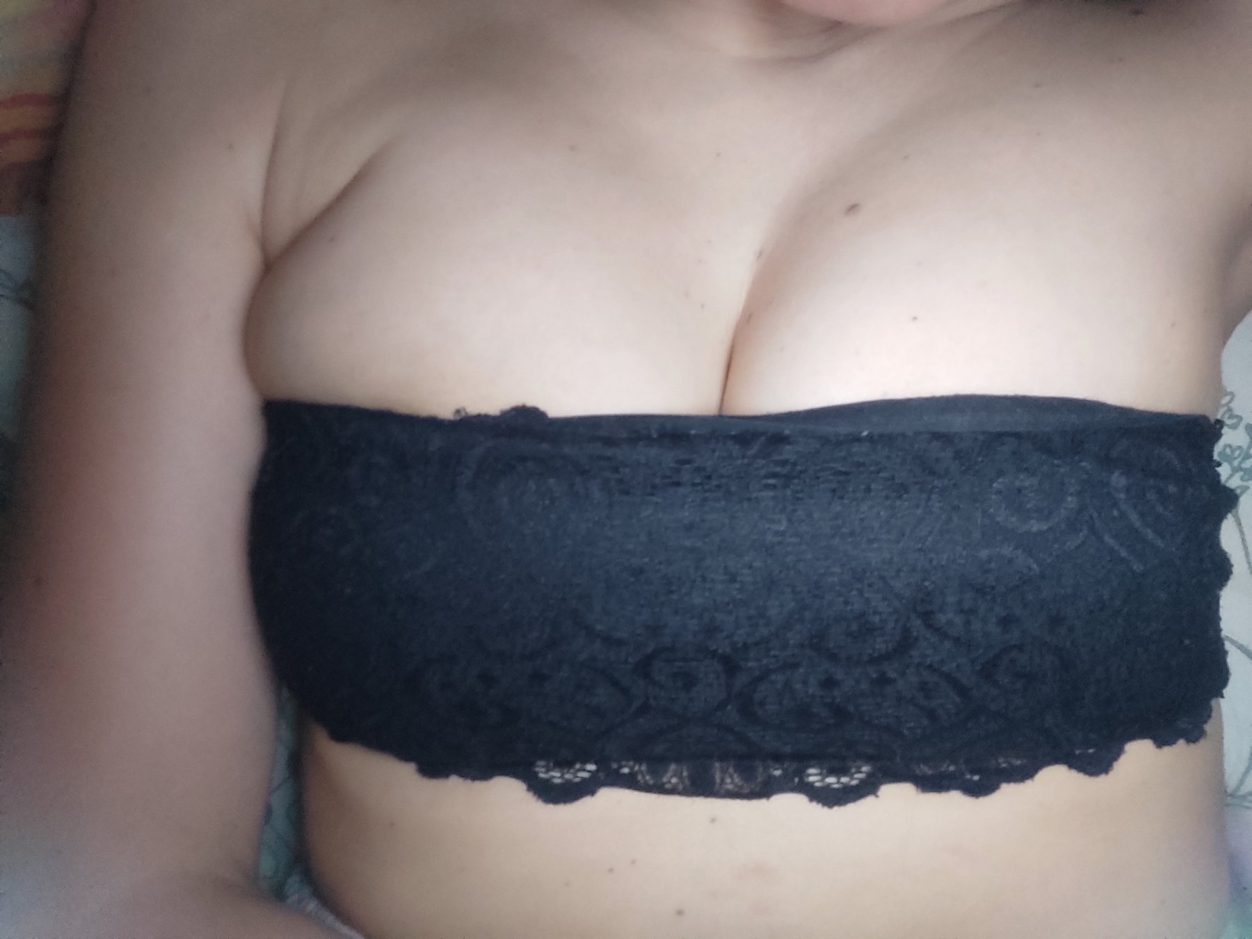 Reggiseno a fascia in pizzo
