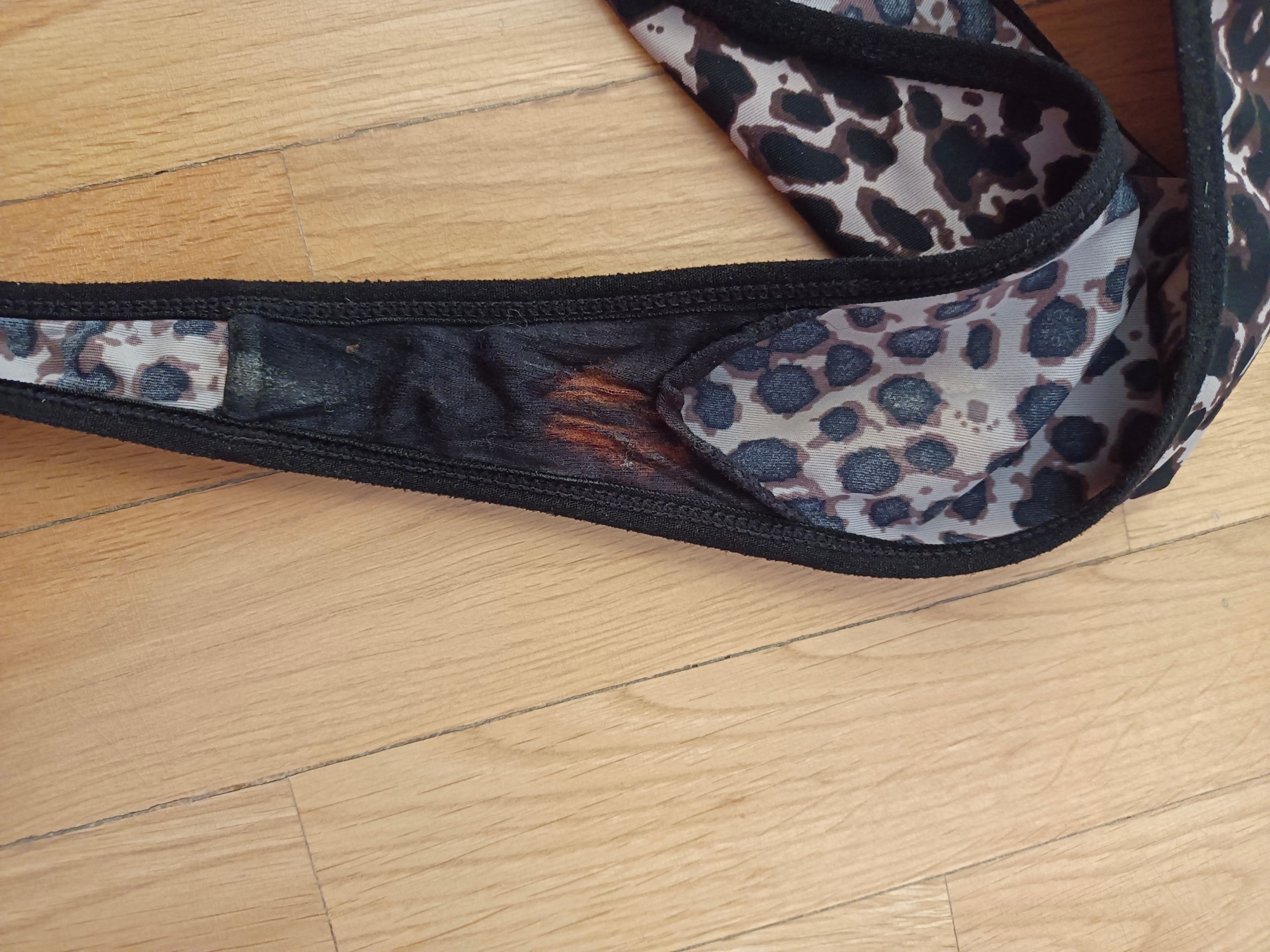 leopard thong worn 3 days, with stains – photo 2 of 2