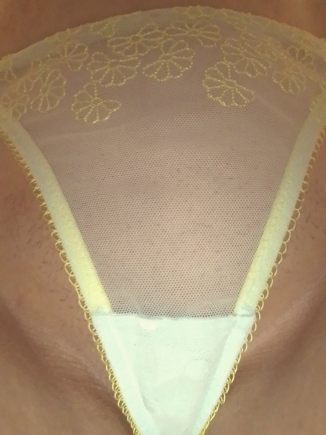 Braguitas de encaje con bordado e hilo – foto 2 de 3