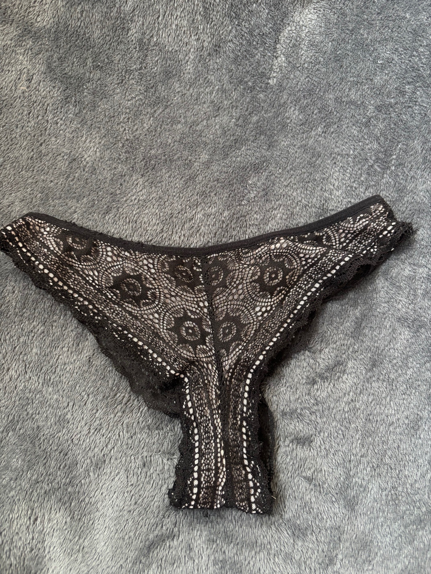 Bikini de encaje negro y jugoso de 2 días – foto 3 de 4