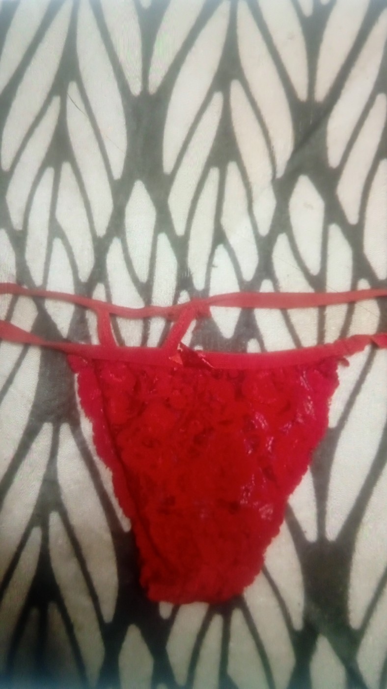 Tanga rojo
