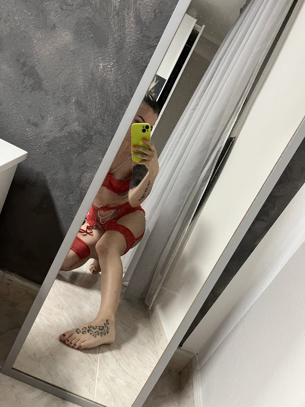 Completino rosso Diavoletta – foto 2 di 2