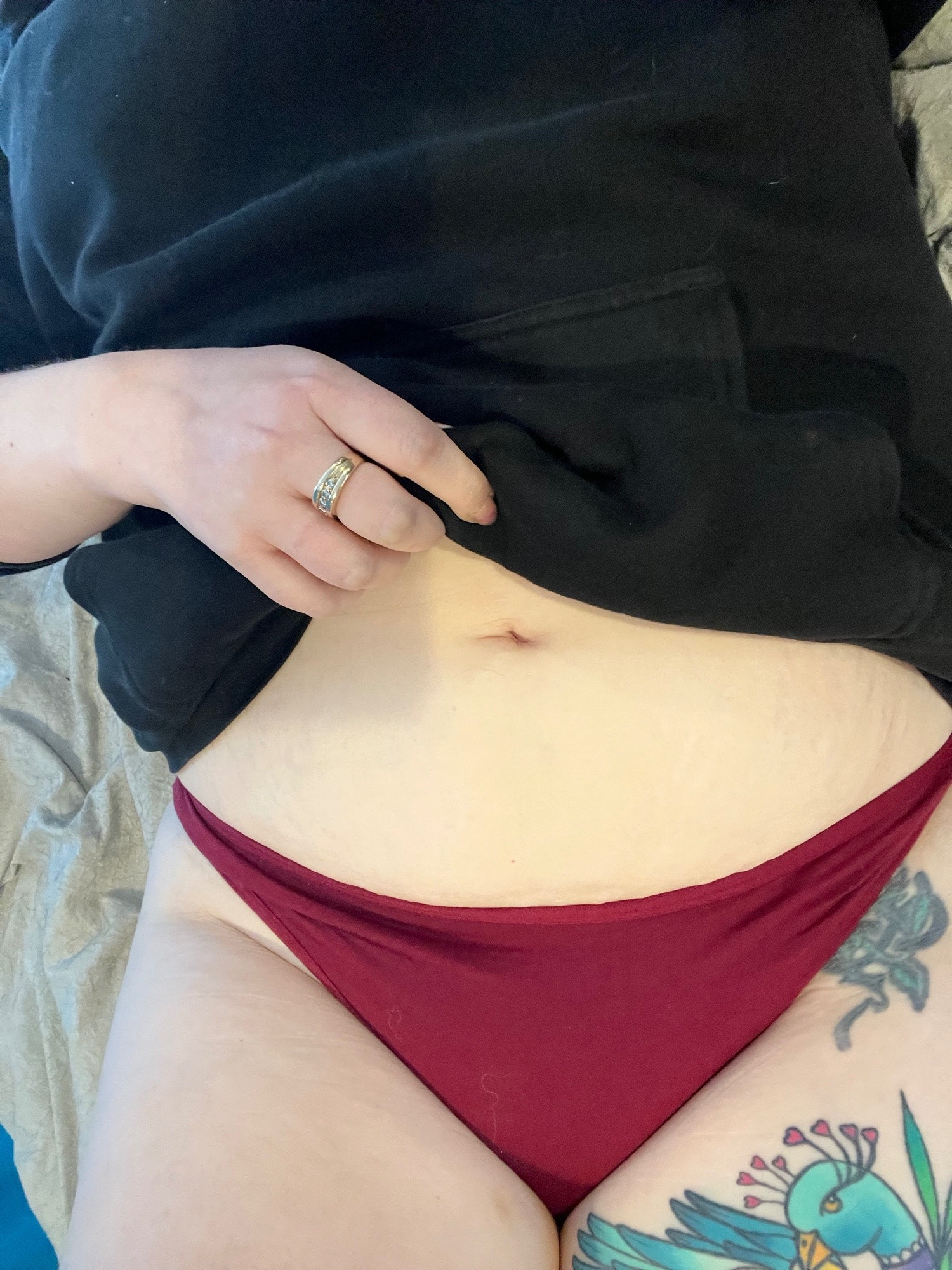 Red cotton thong – photo 2 of 4