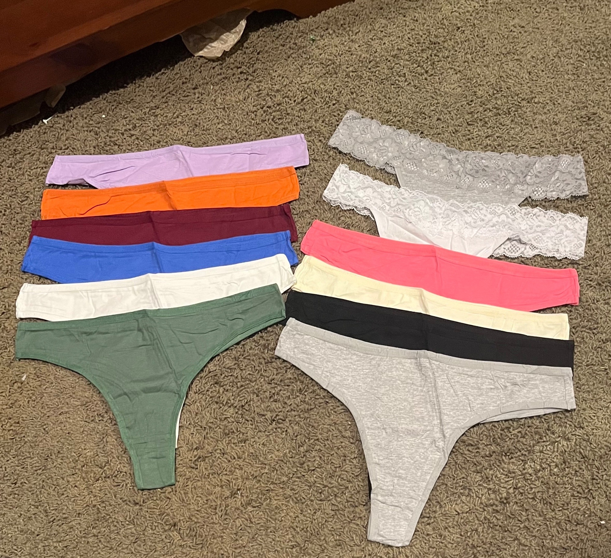 Red cotton thong – photo 4 of 4