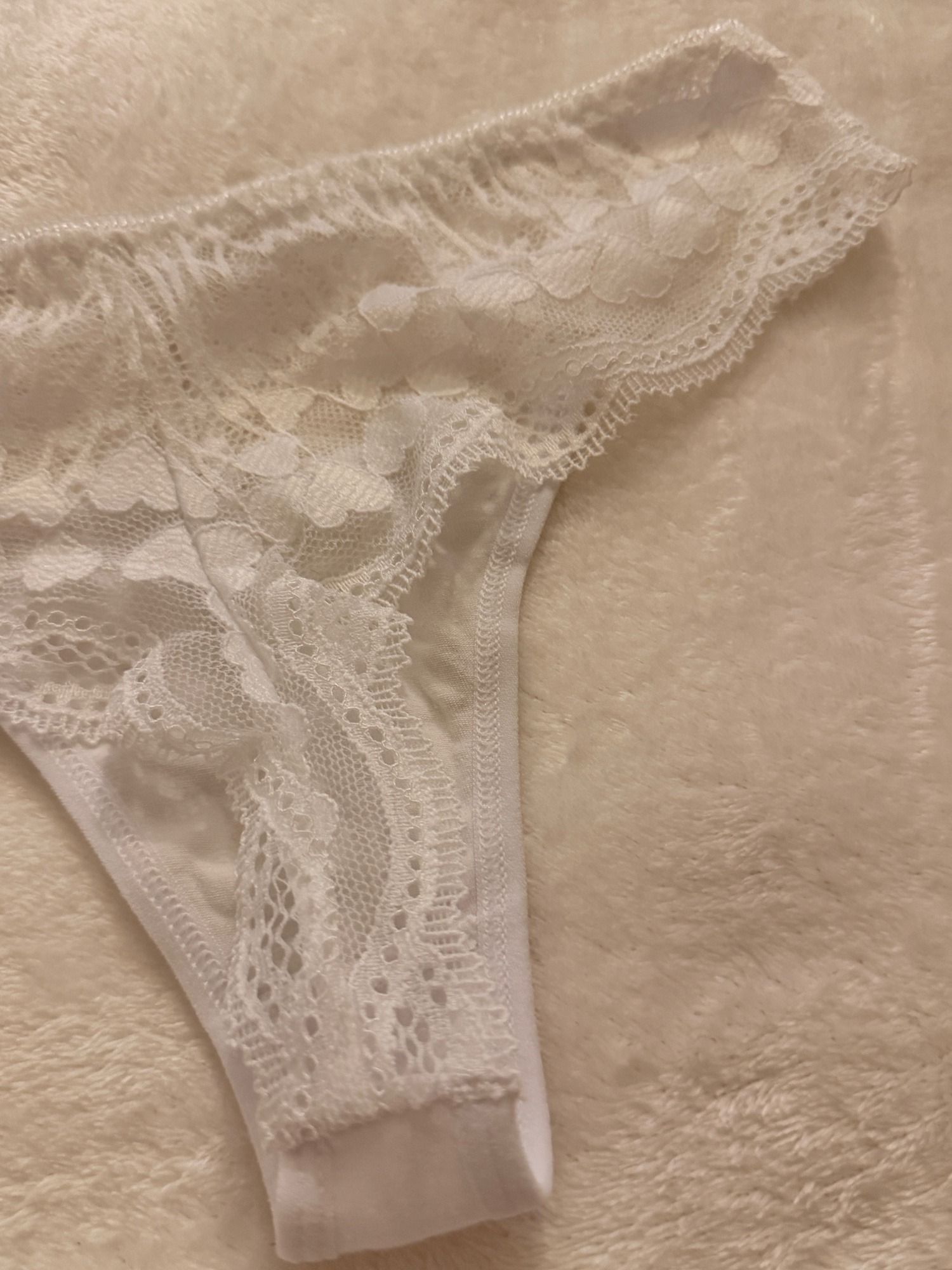 Tanga con 3 días de uso muy oloroso – foto 4 de 4