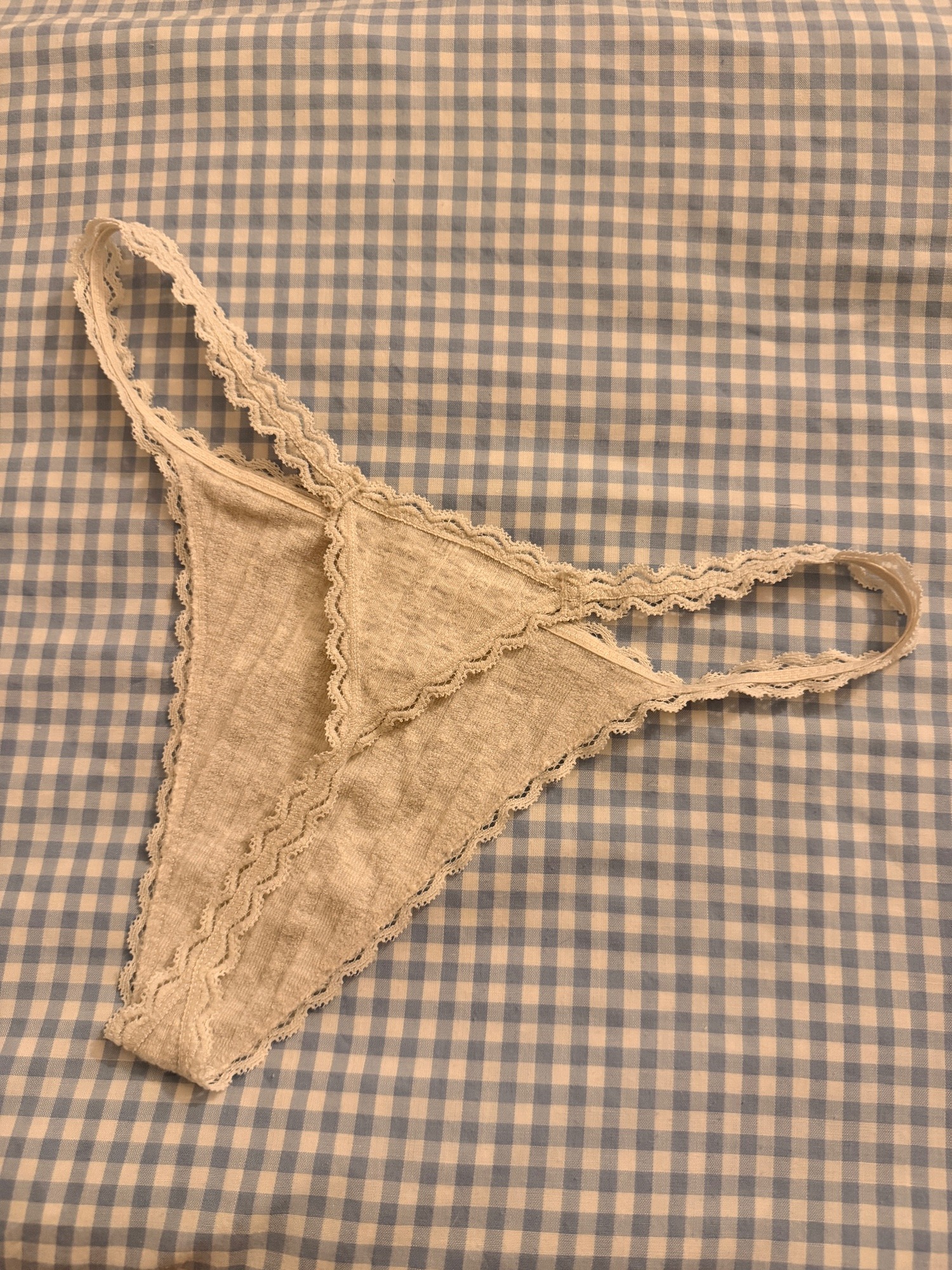 Tanga cachondo y sucio de 2 dias – foto 2 de 4