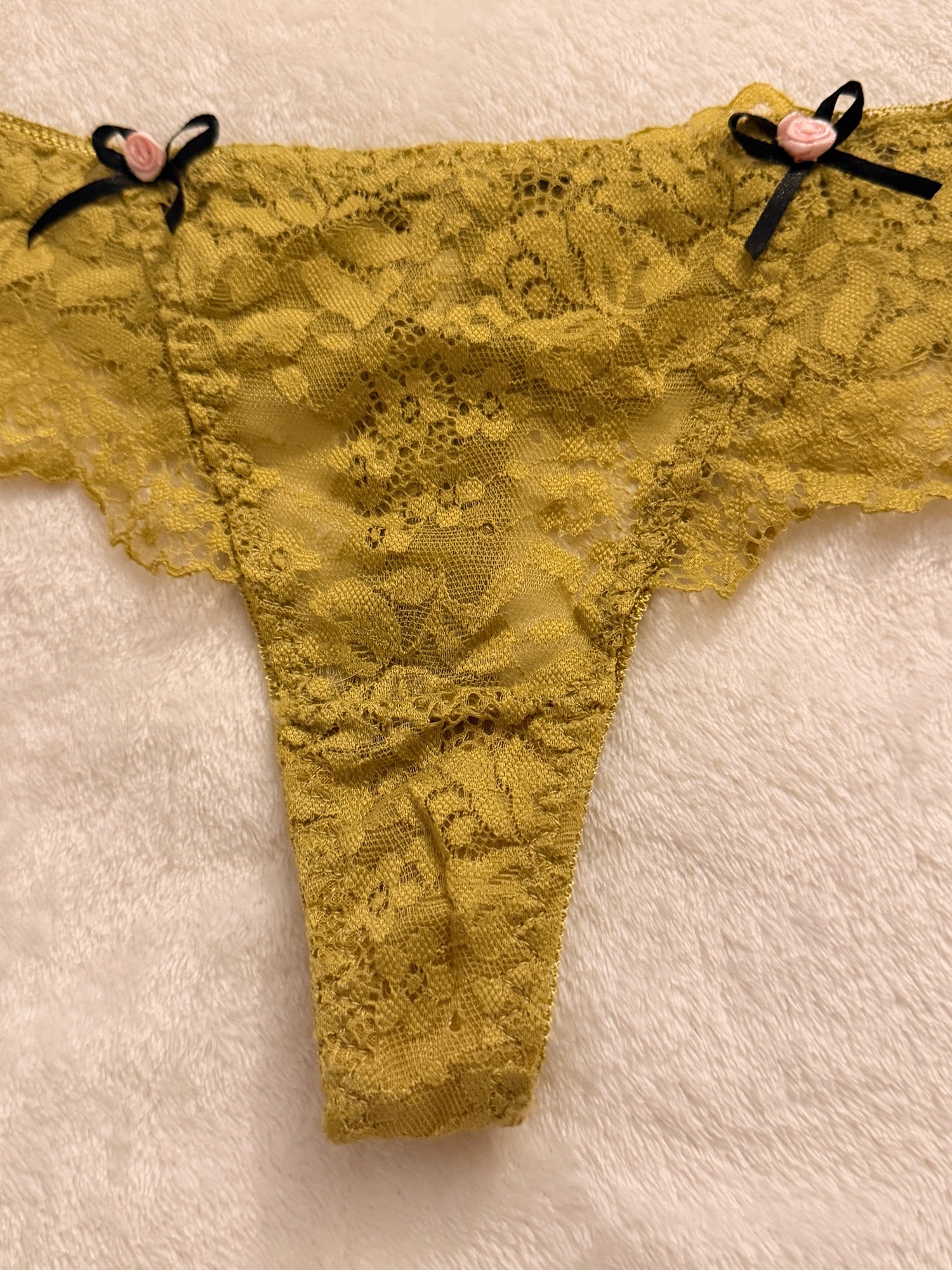Tanga a estrenar para el mas cachondo – foto 3 de 4