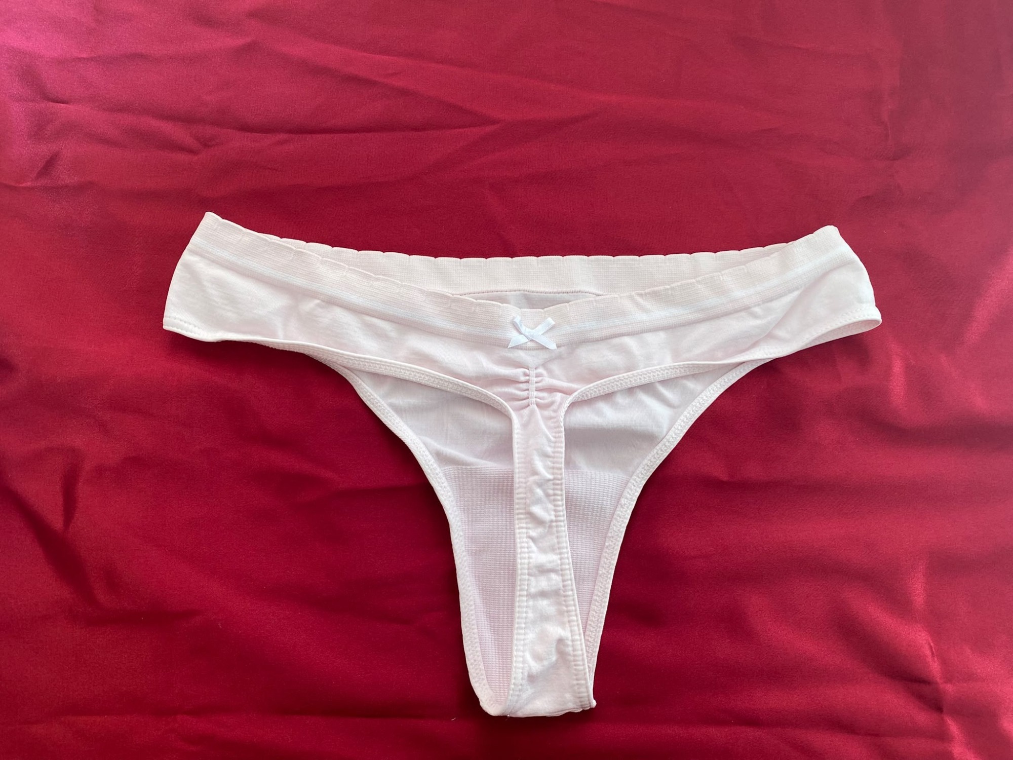perizoma bianco – foto 2 di 2