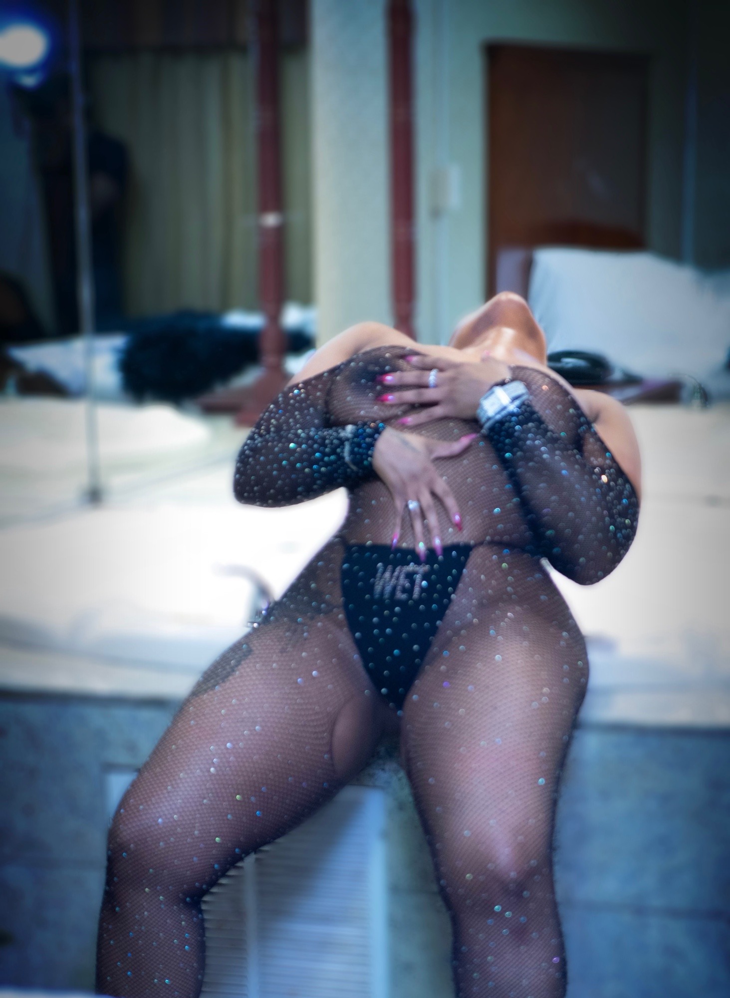 Black lack thong – photo 2 of 4