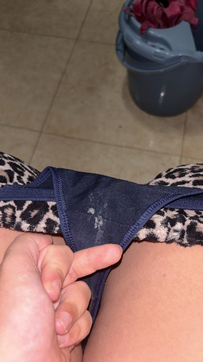 vendo bragas tangas y calcetines muy usados