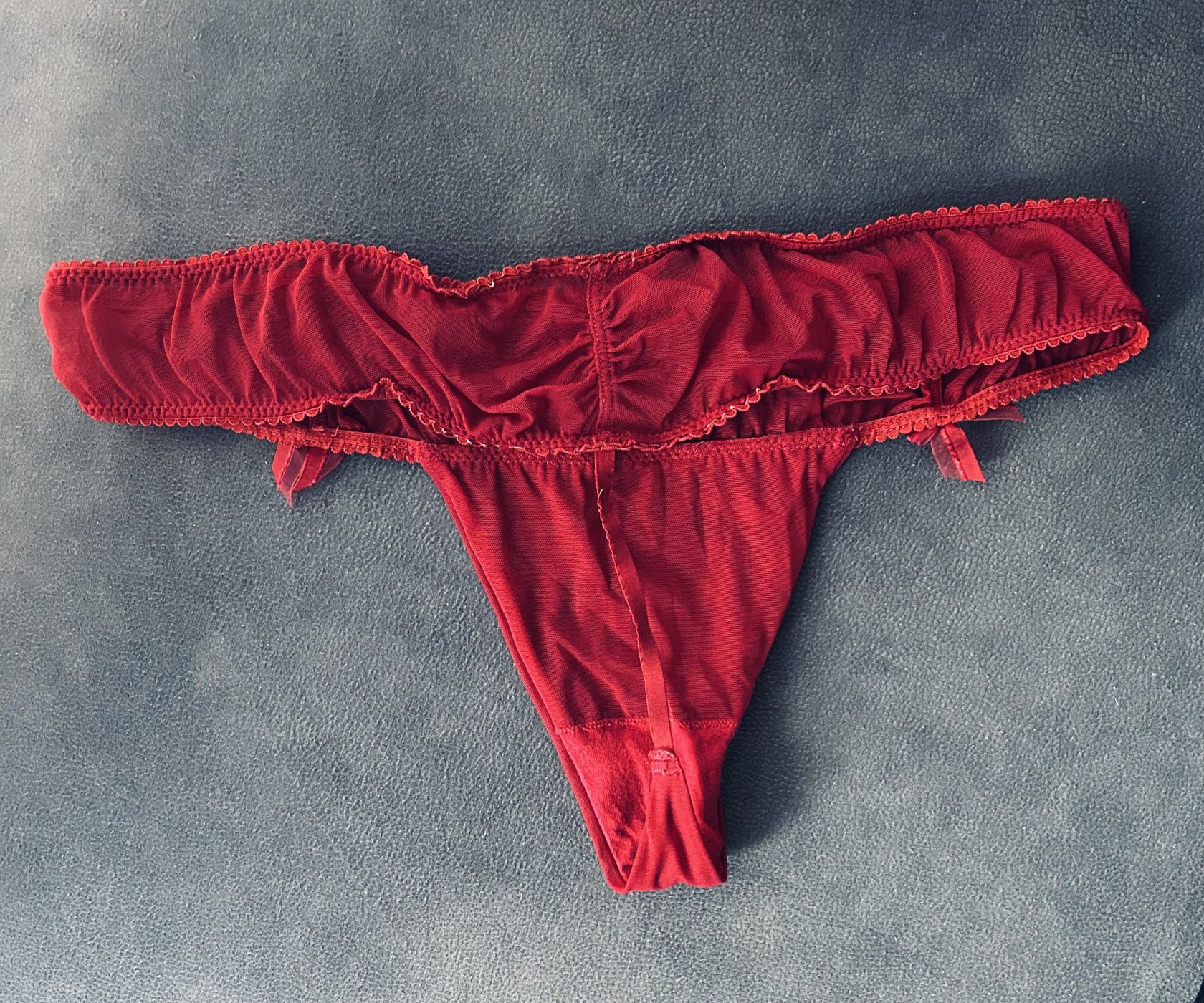 Tanga rojo – foto 2 de 2