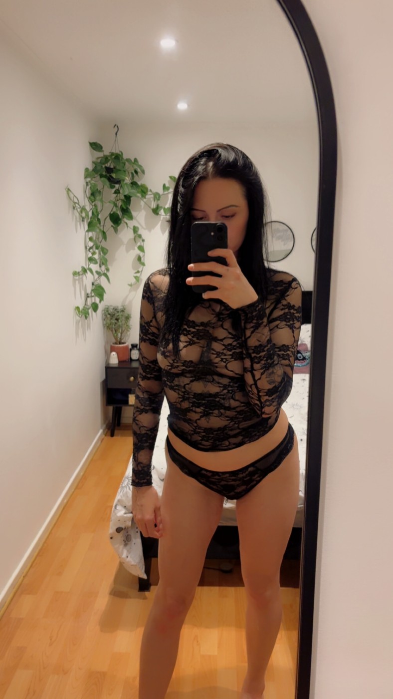 Black lace thong – photo 2 of 2
