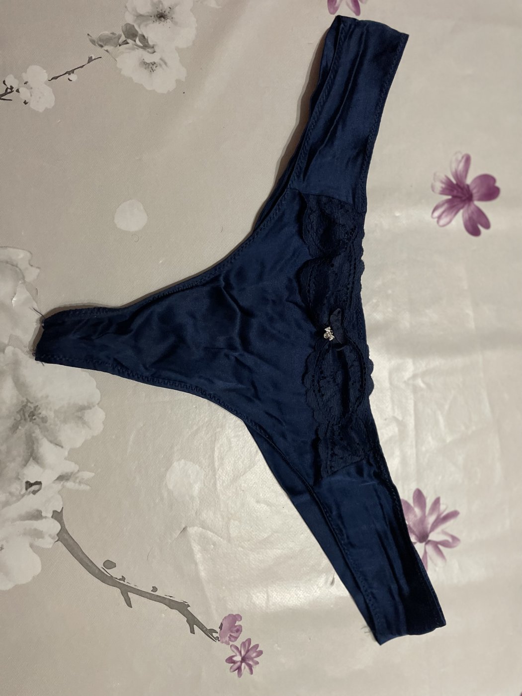 Perizoma di seta – foto 2 di 3