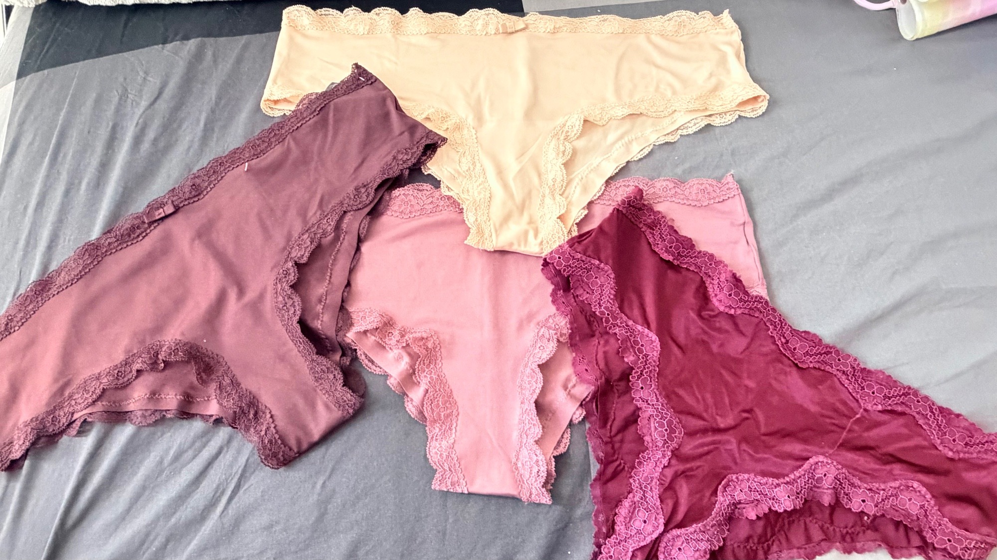 Pack / Lote de braguitas de encaje tonos rosa & pastel