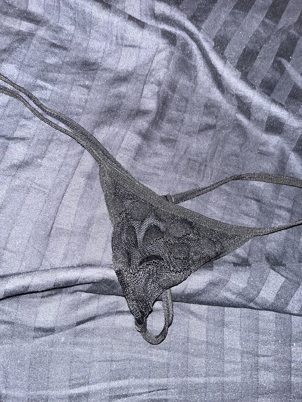 Perizoma a filo molto sexy e seducente, aderente, taglia L, di cotone. chi se lo