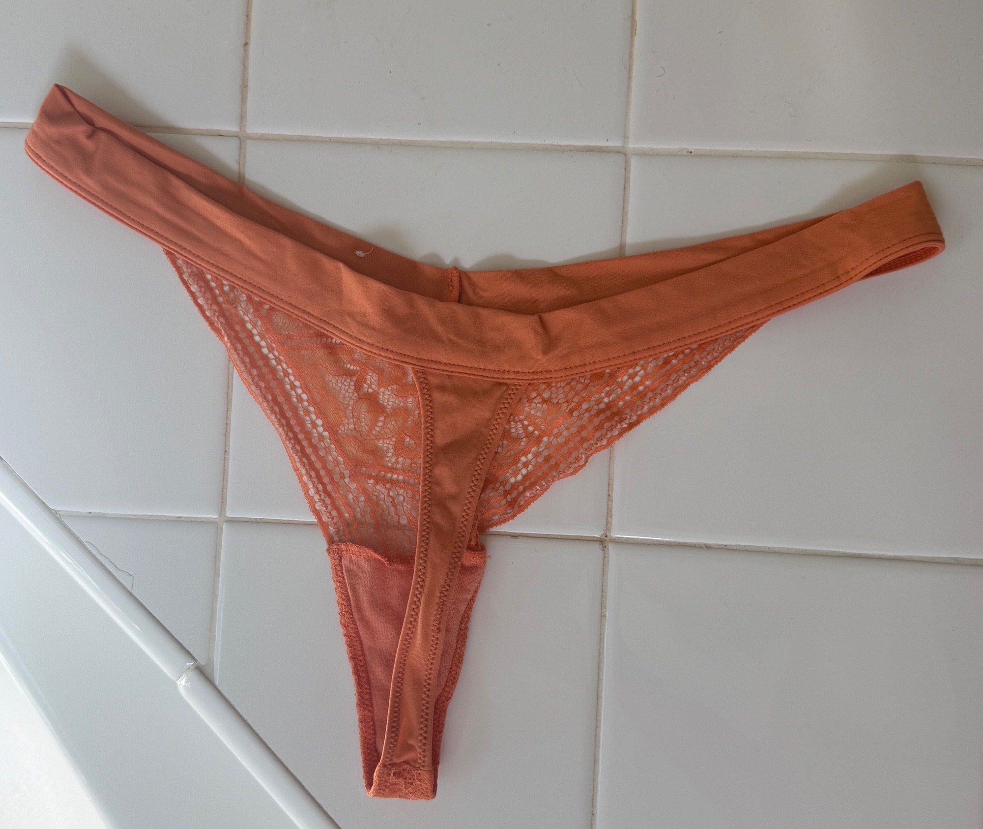 Orange thong lace panties – photo 4 of 4